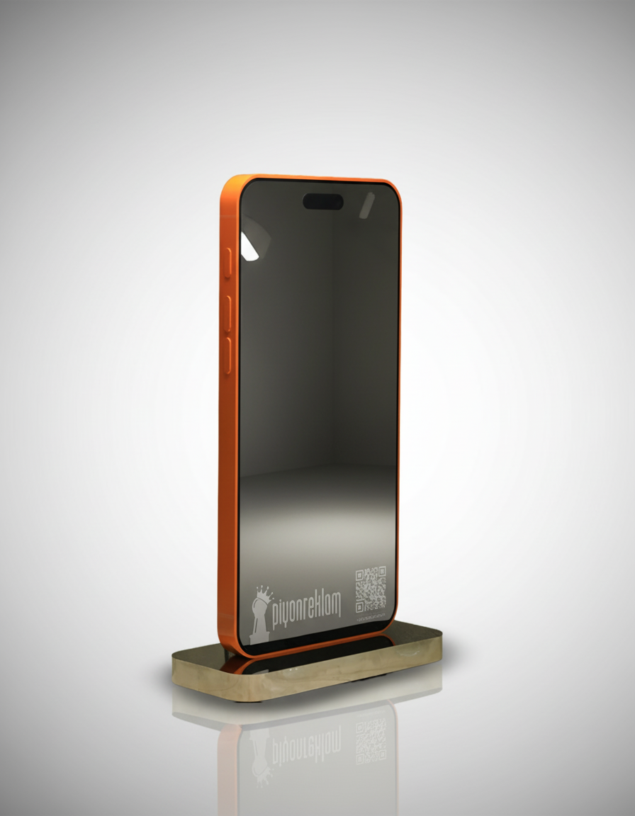 Dev iPhone 17 Pro Max Vitrin Maketi, Krom Metal Heykel, Lüks Mağaza ve Teknoloji Mağazası Vitrin Dekoru, Dev Telefon Display Standı